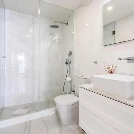 Principe Real Stylish Modern With Ac Apartment *